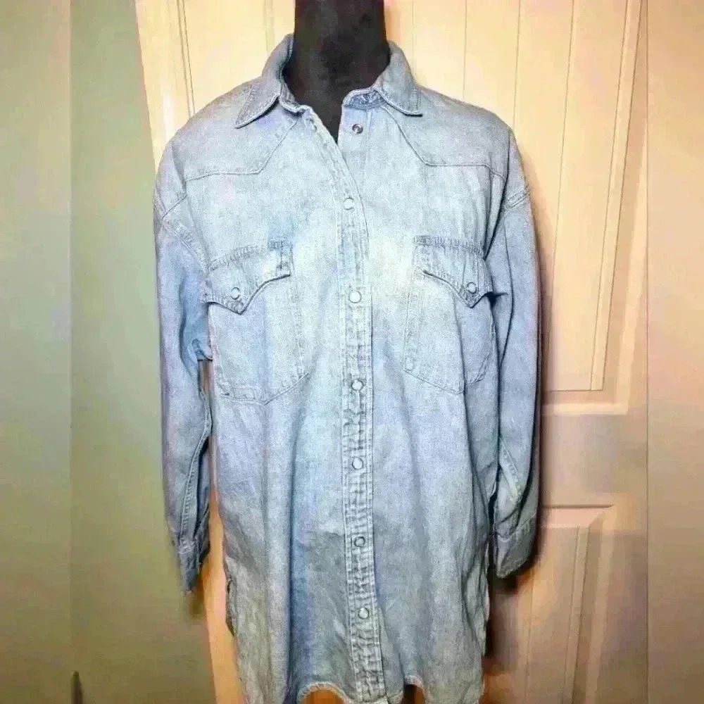 J crew relaxed preal snap button up 100% cotton size 8